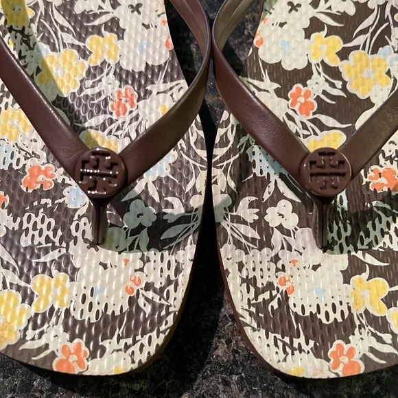 NWOT TORY BURCH SANDALS💗💗💗 - Picture 2 of 3